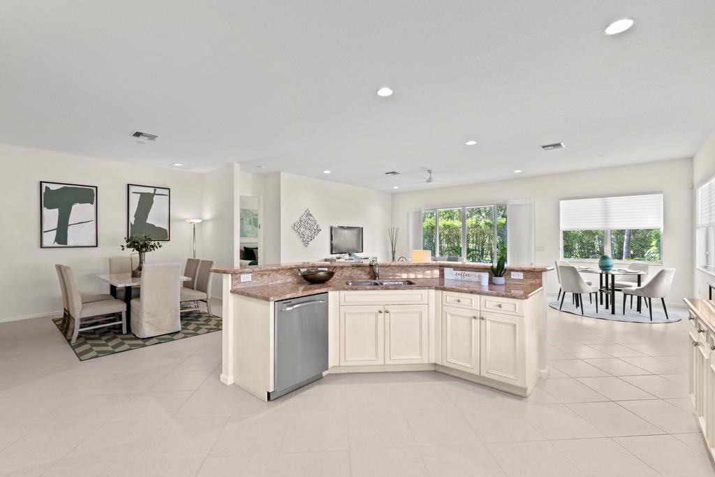 TIVOLI ISLES PUD / FOUR SEASONS - Residential