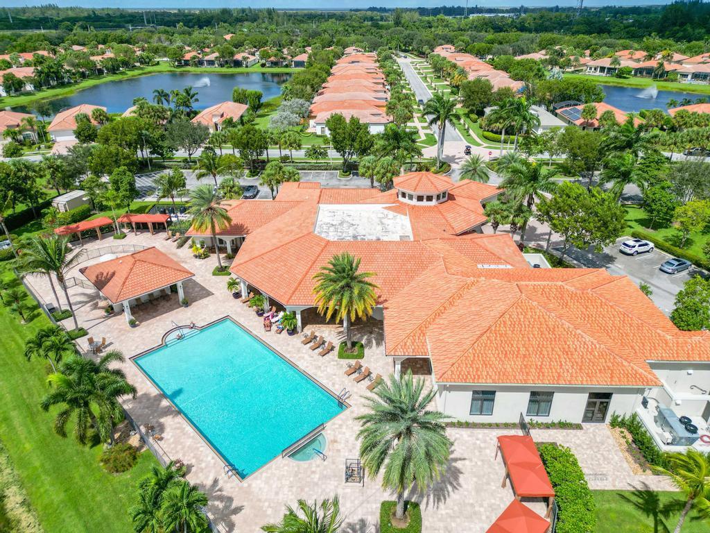 TIVOLI ISLES PUD / FOUR SEASONS - Residential