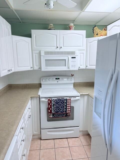 Photo of 1027 Berkshire B, Deerfield Beach, FL 33442 (MLS # R11154951)