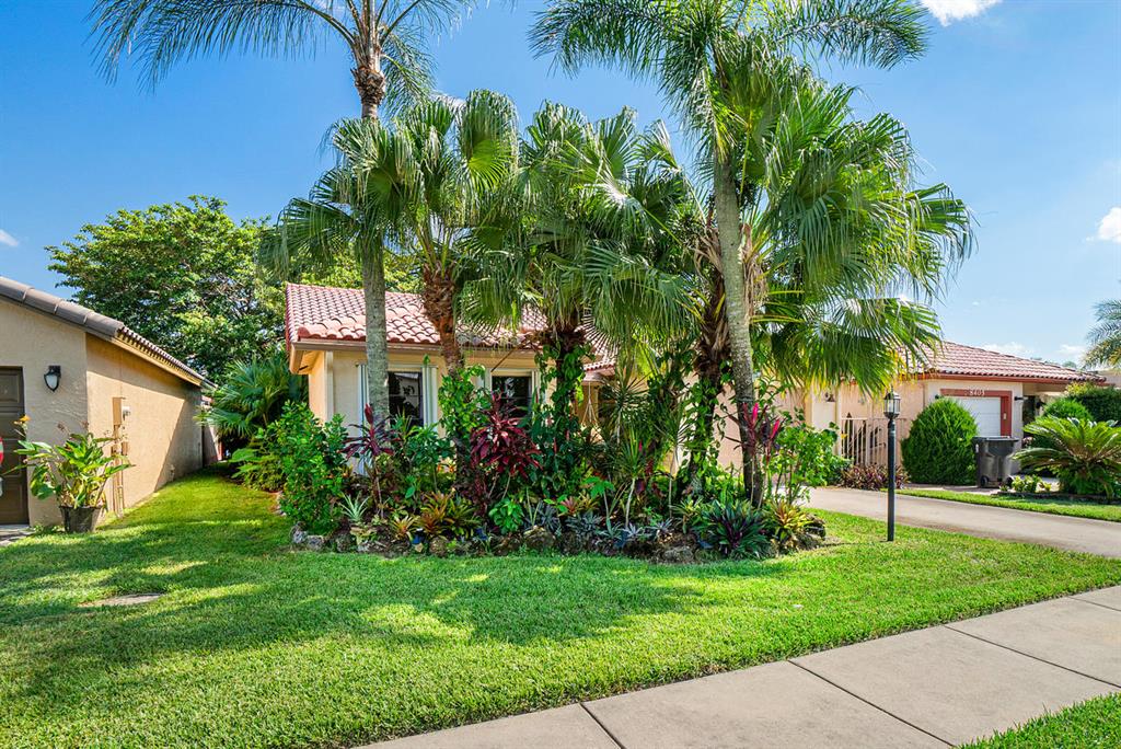 LAKES OF SHERBROOKE PH 3 - Residential