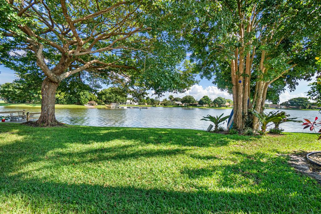 LAKES OF SHERBROOKE PH 3 - Residential