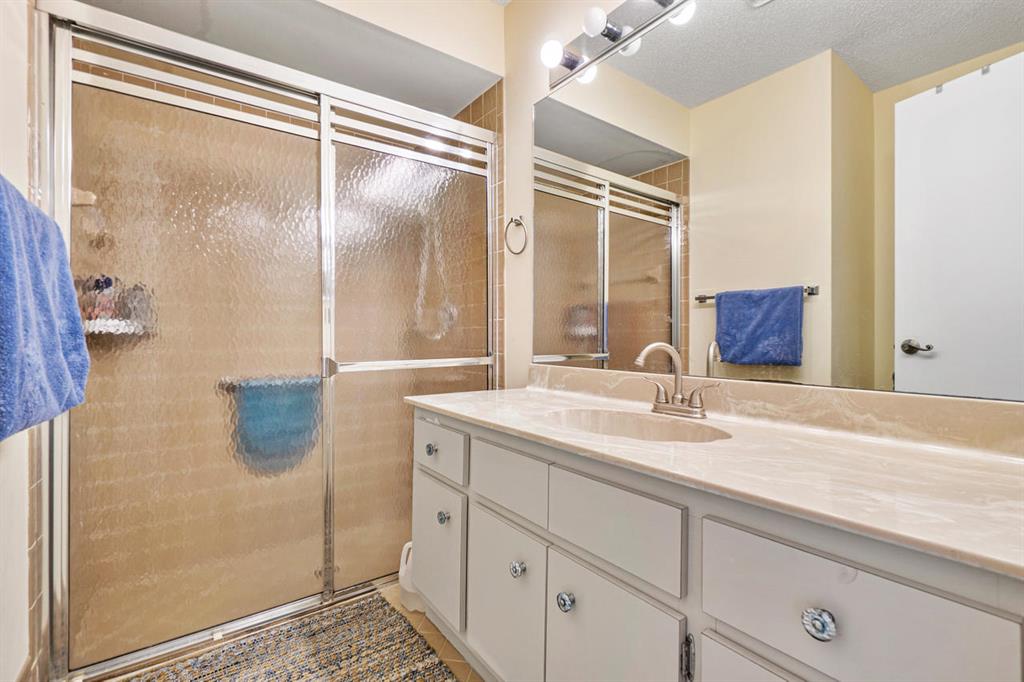 LAKES OF SHERBROOKE PH 3 - Residential