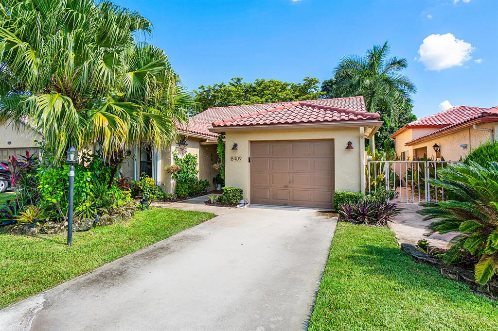 LAKES OF SHERBROOKE PH 3 - Residential