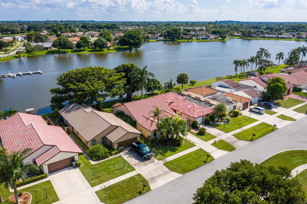 LAKES OF SHERBROOKE PH 3 - Residential