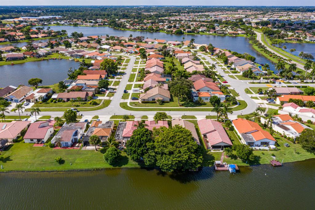 LAKES OF SHERBROOKE PH 3 - Residential