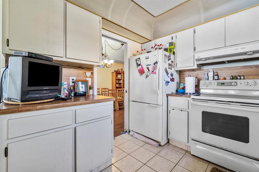 LAKES OF SHERBROOKE PH 3 - Residential