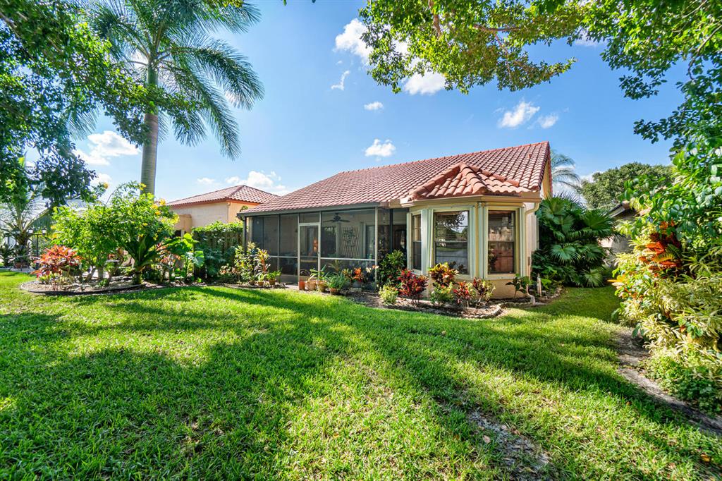 LAKES OF SHERBROOKE PH 3 - Residential