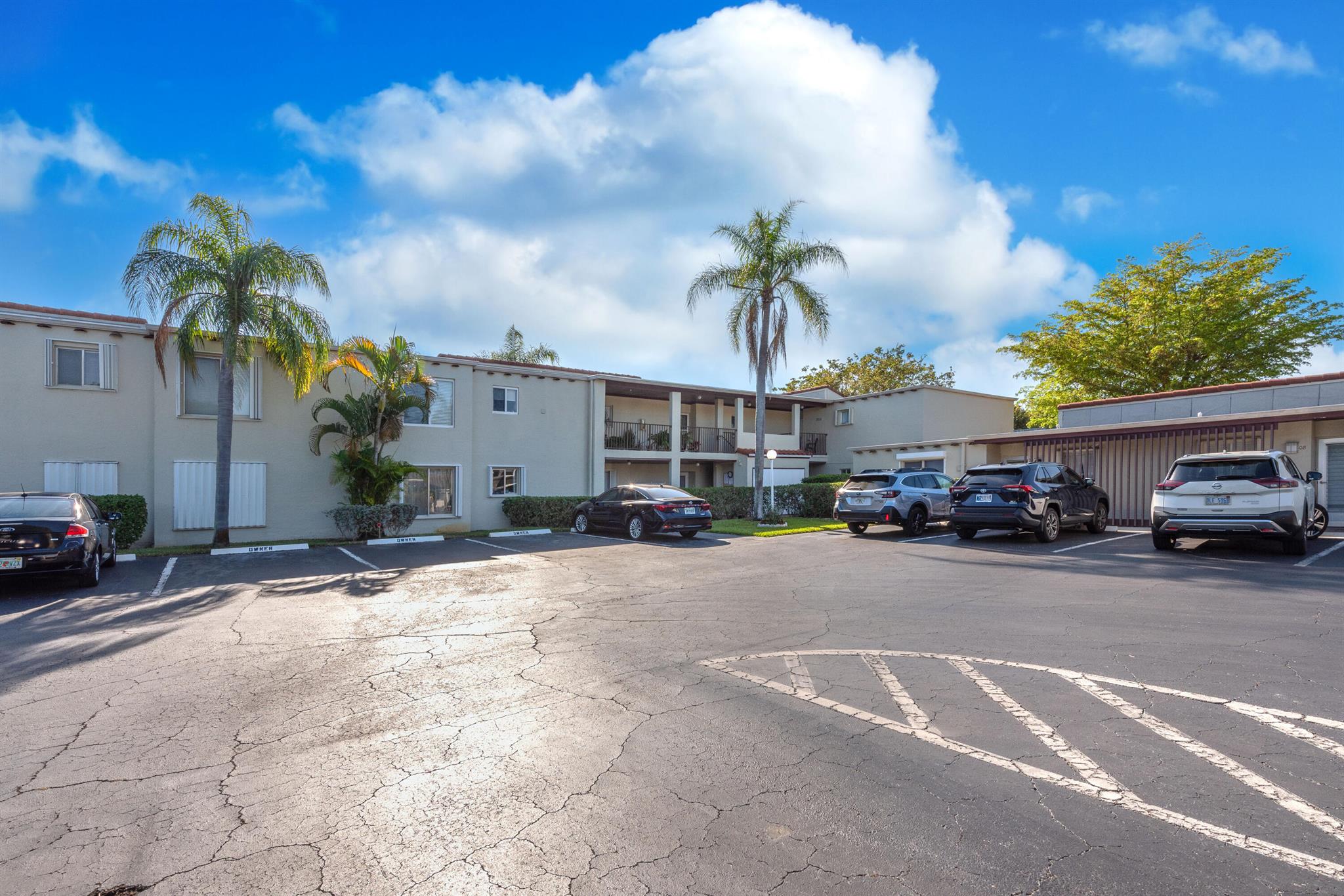 2580 Boundbrook Boulevard 206