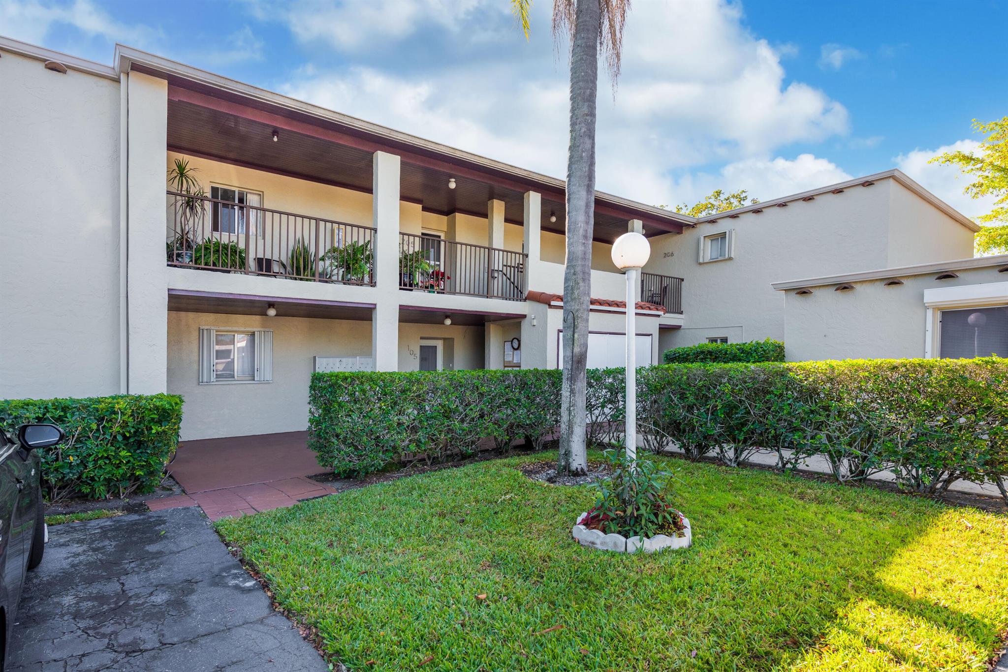 2580 Boundbrook Boulevard 206