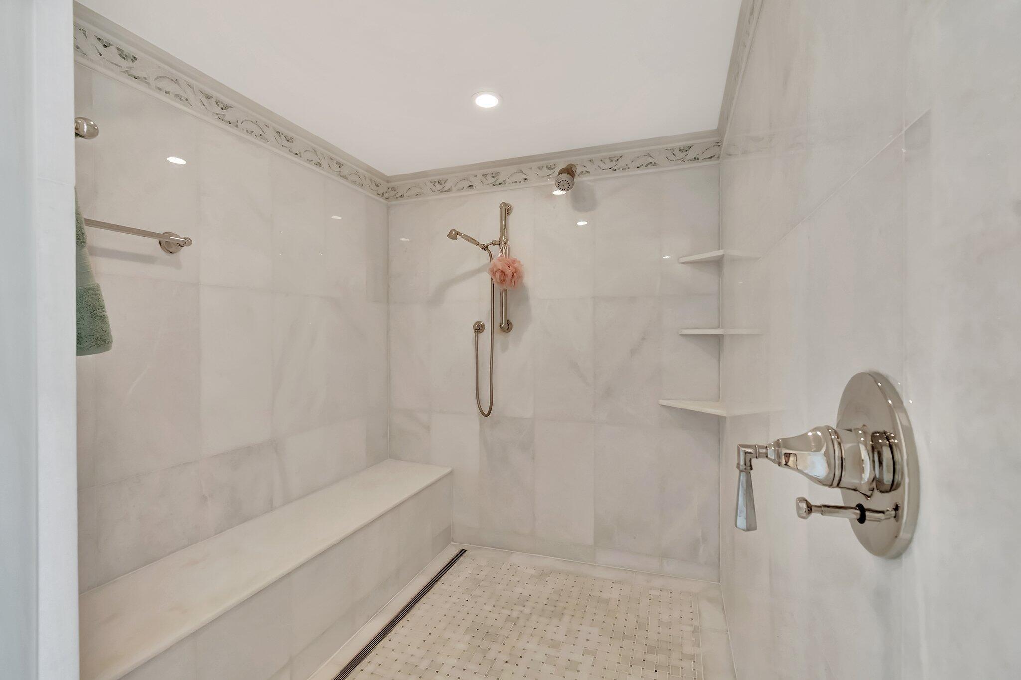 WATERVIEW TOWERS CONDO - Residential