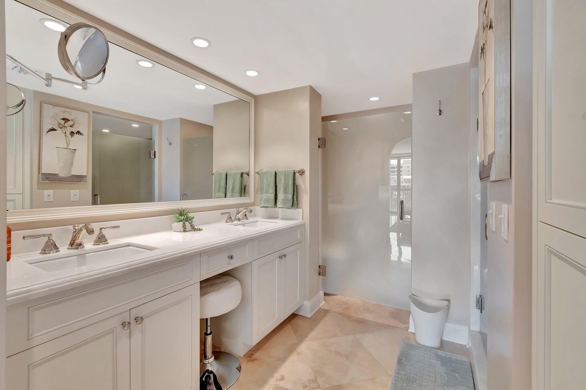 WATERVIEW TOWERS CONDO - Residential