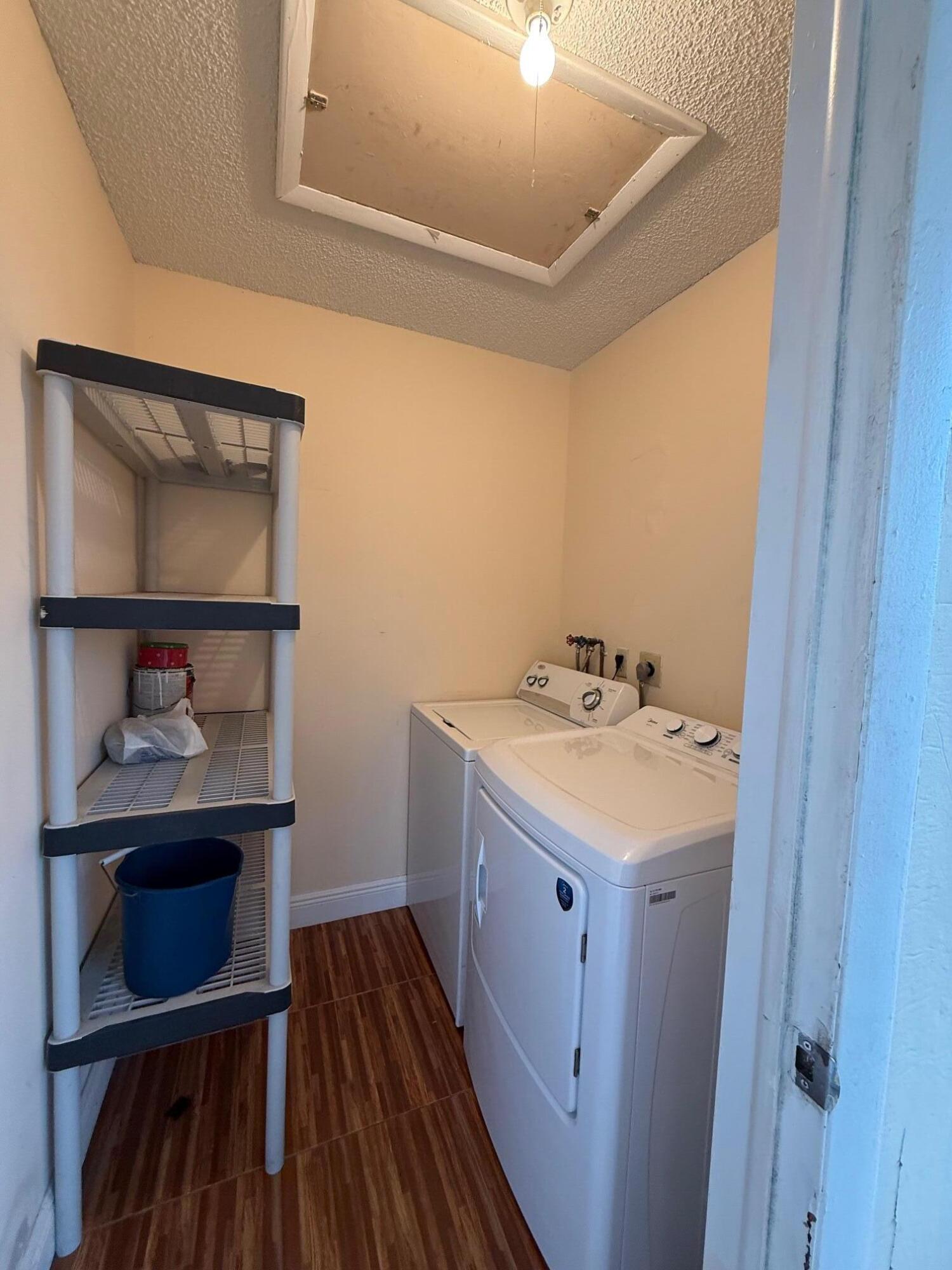 KINGS POINT - Residential