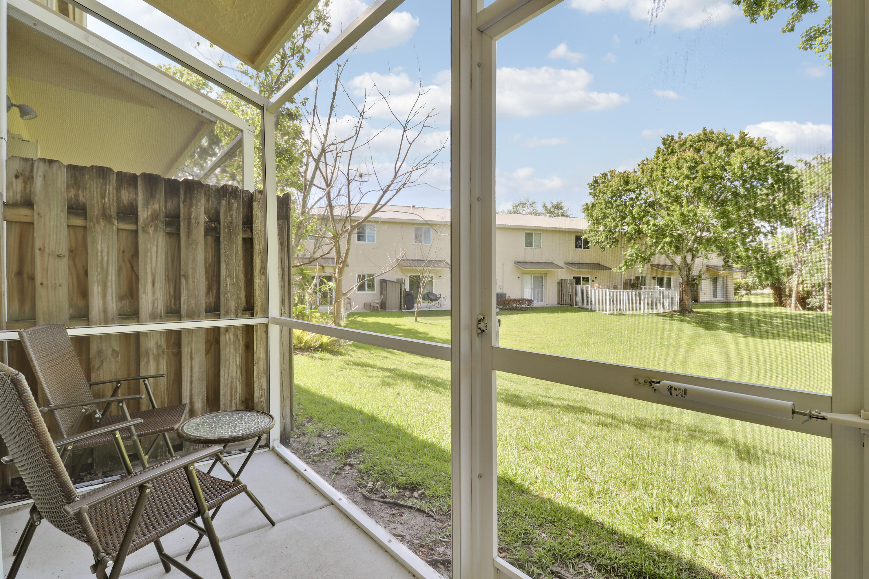 MARTINS CROSSING - Residential