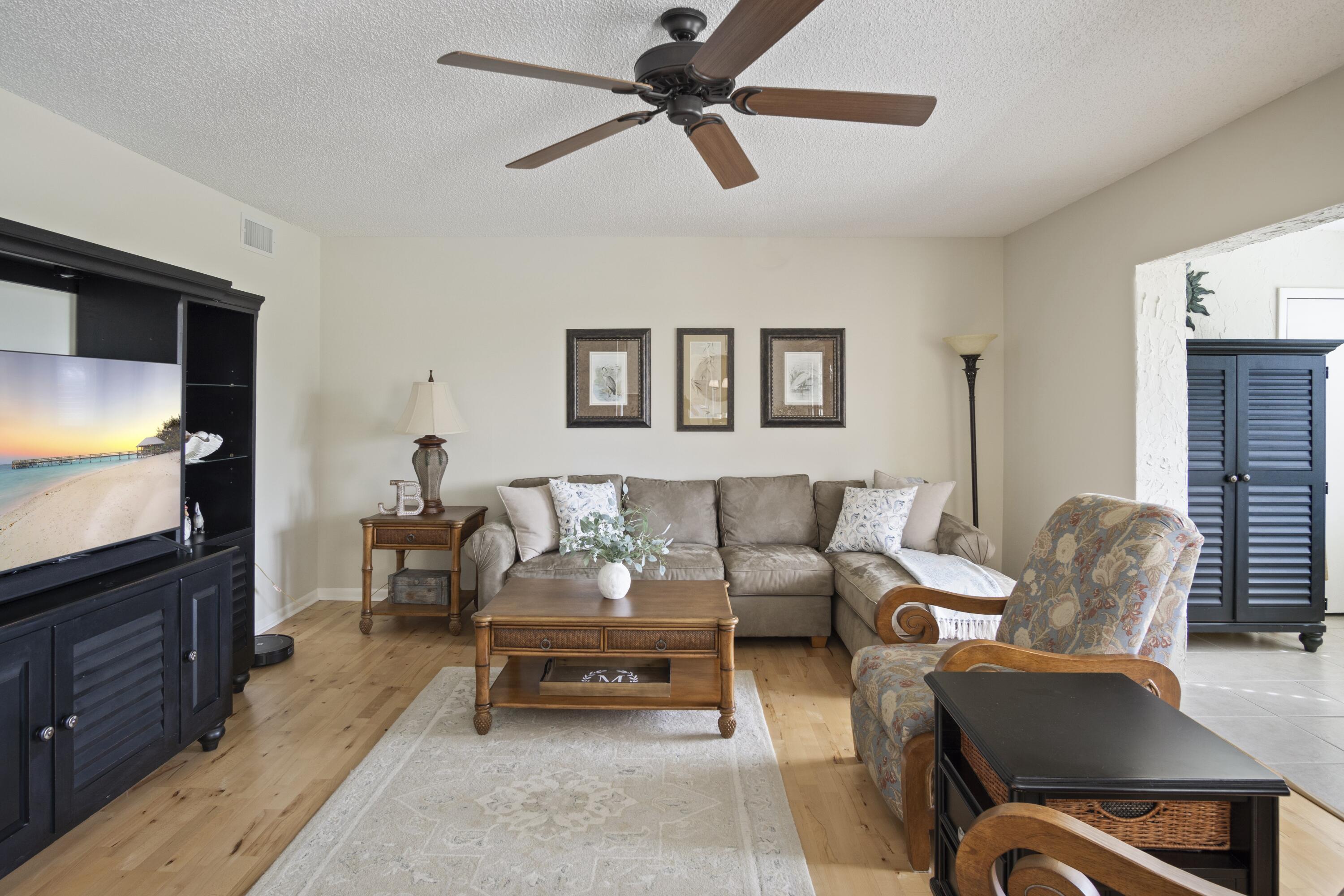 MILES GRANT CONDO II - Residential