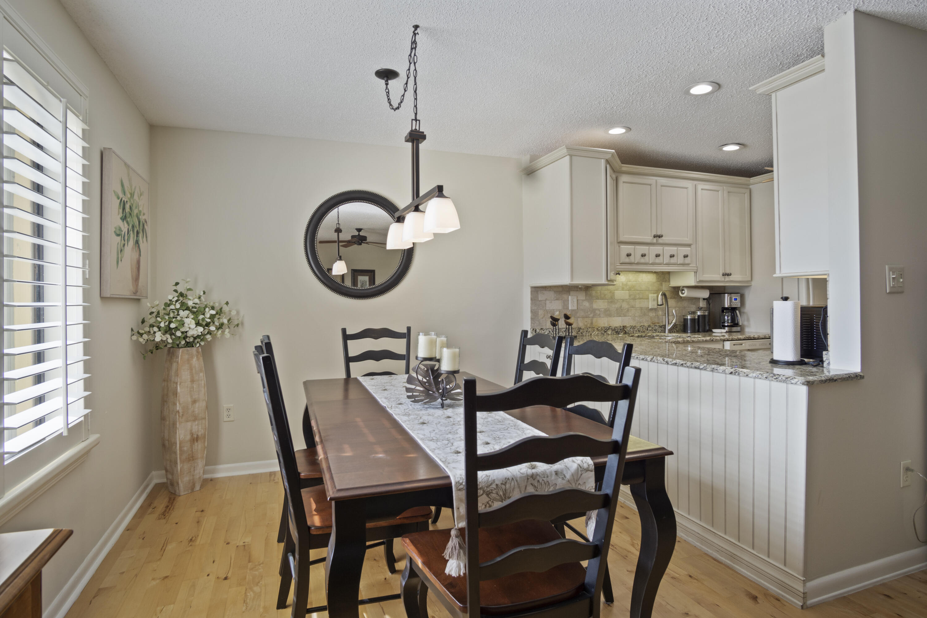 MILES GRANT CONDO II - Residential