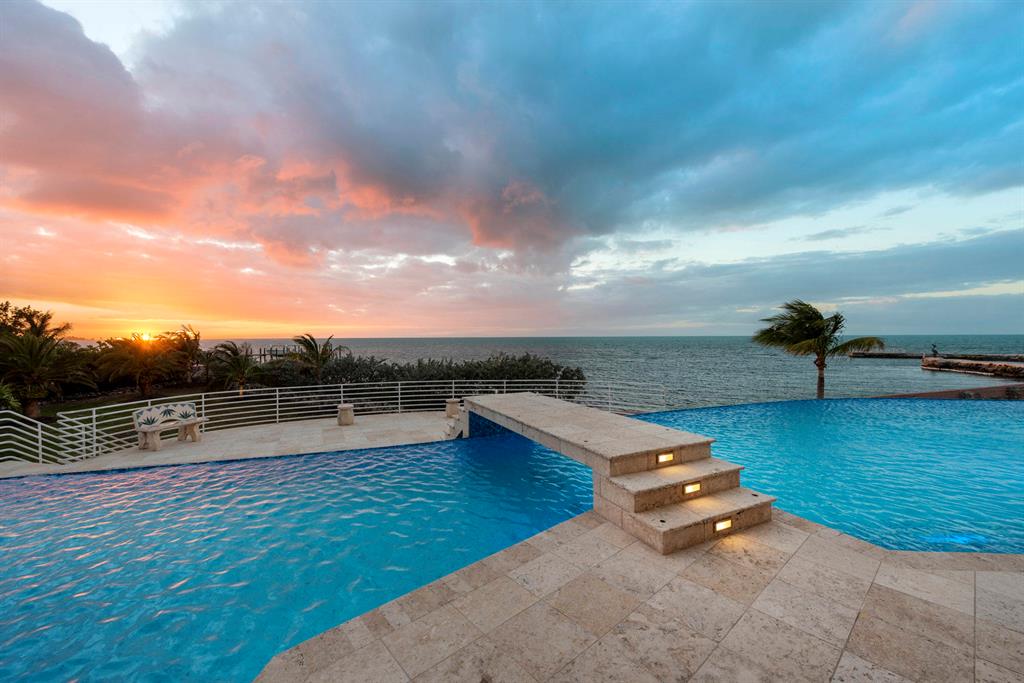 CRAINS SUBD - Residential