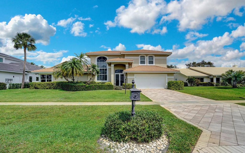 Photo of 4581 White Cedar Lane, Delray Beach, FL 33445 (MLS # R10982530)