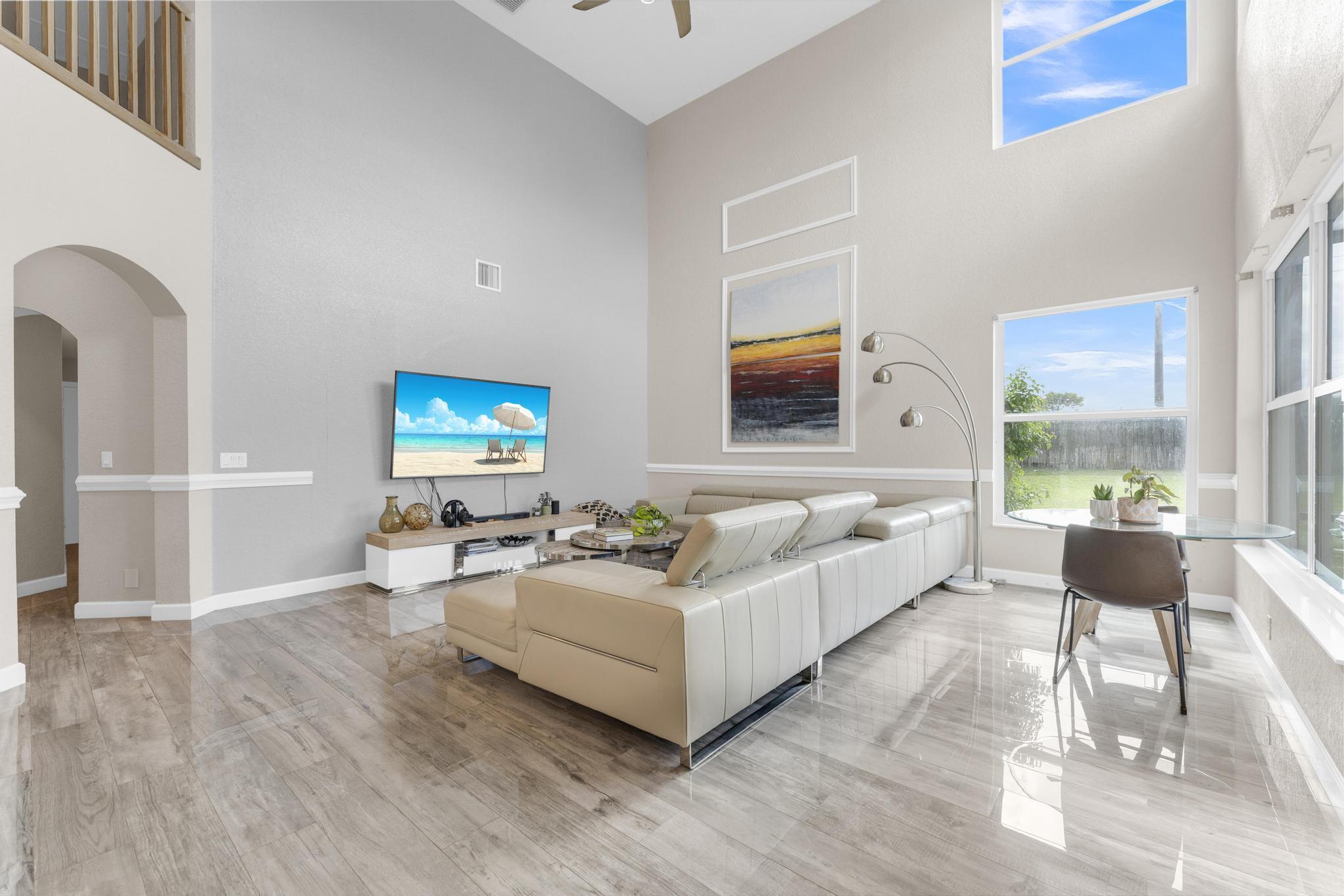 BAY WINDS PAR U - Residential