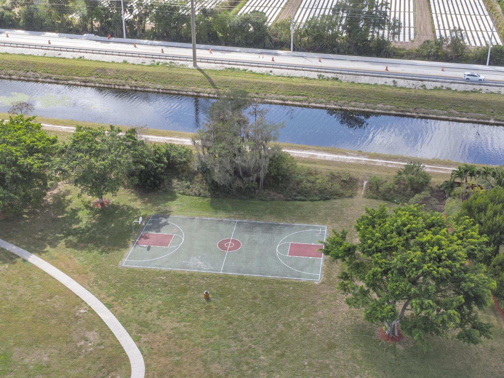 BAY WINDS PAR U - Residential