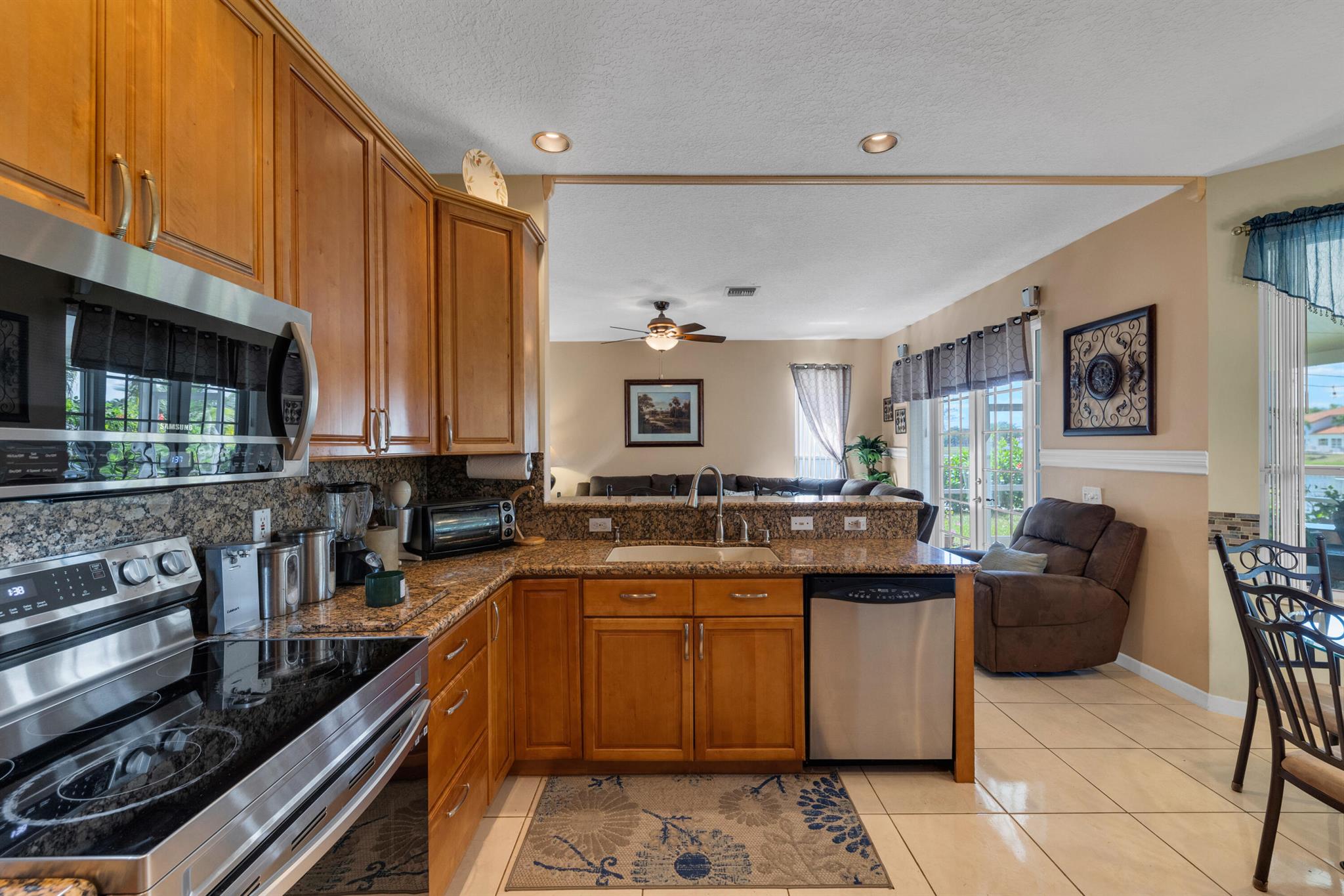 HOLIDAY SPRINGS EAST - Residential