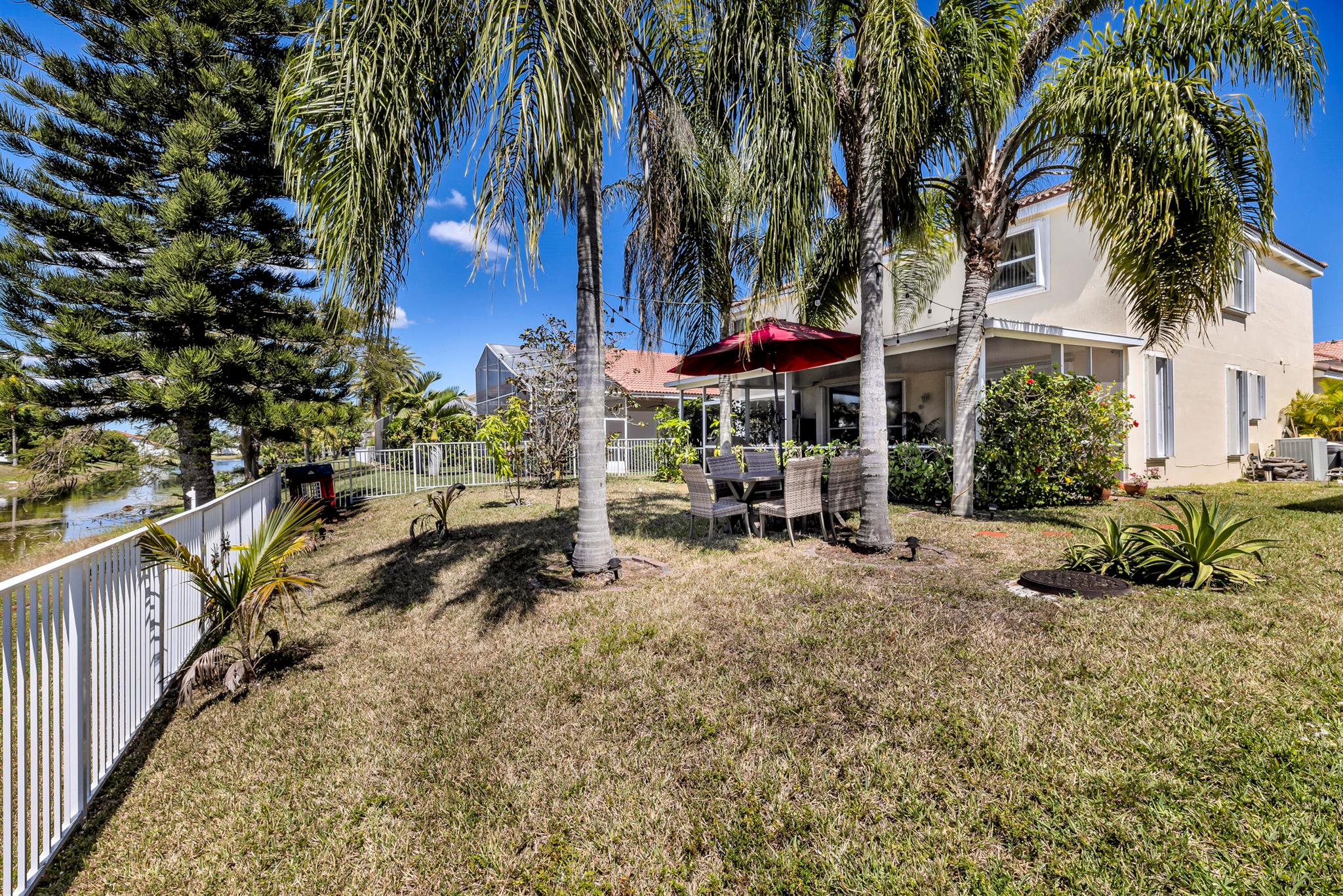 HOLIDAY SPRINGS EAST - Residential