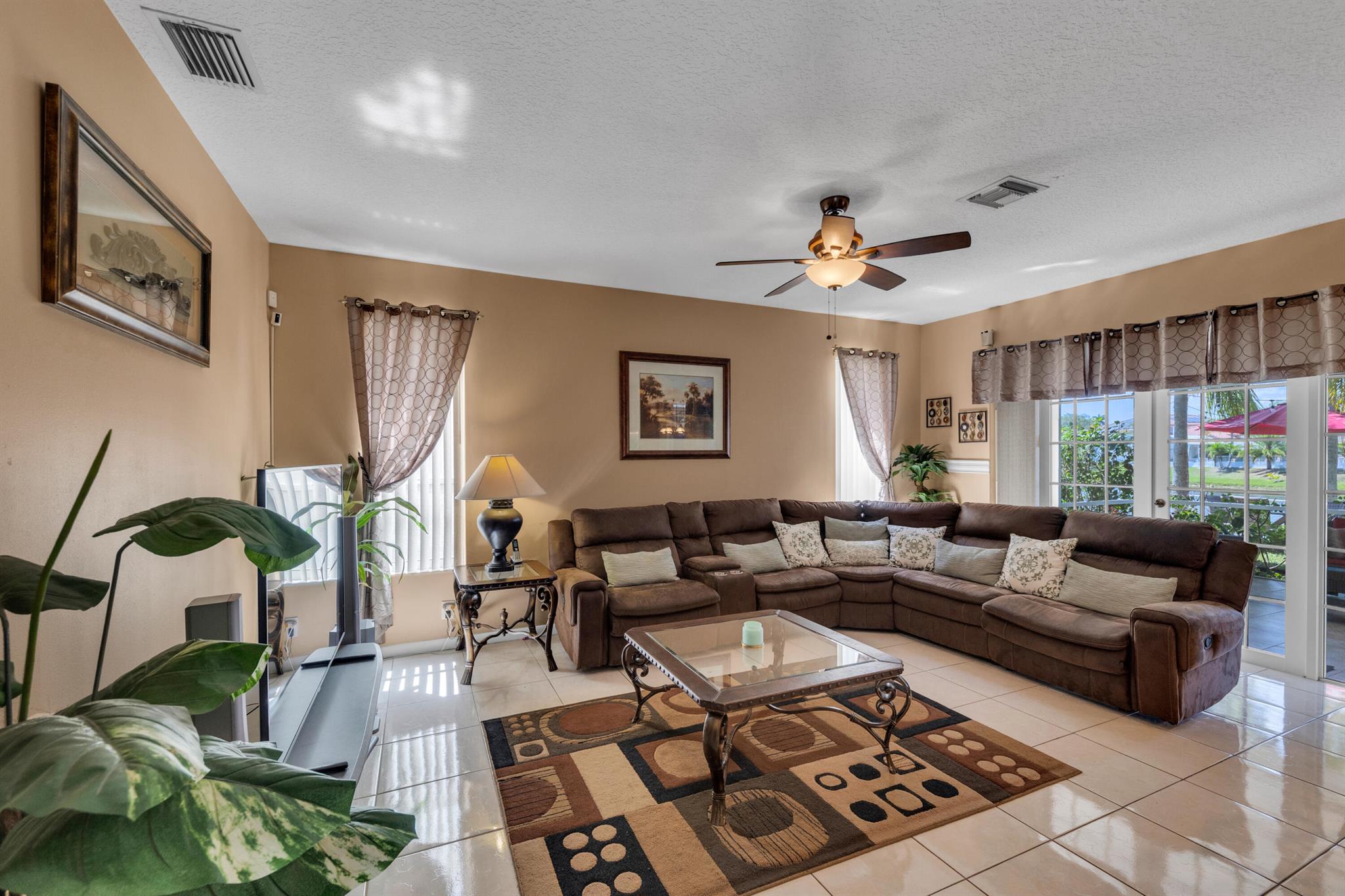 HOLIDAY SPRINGS EAST - Residential