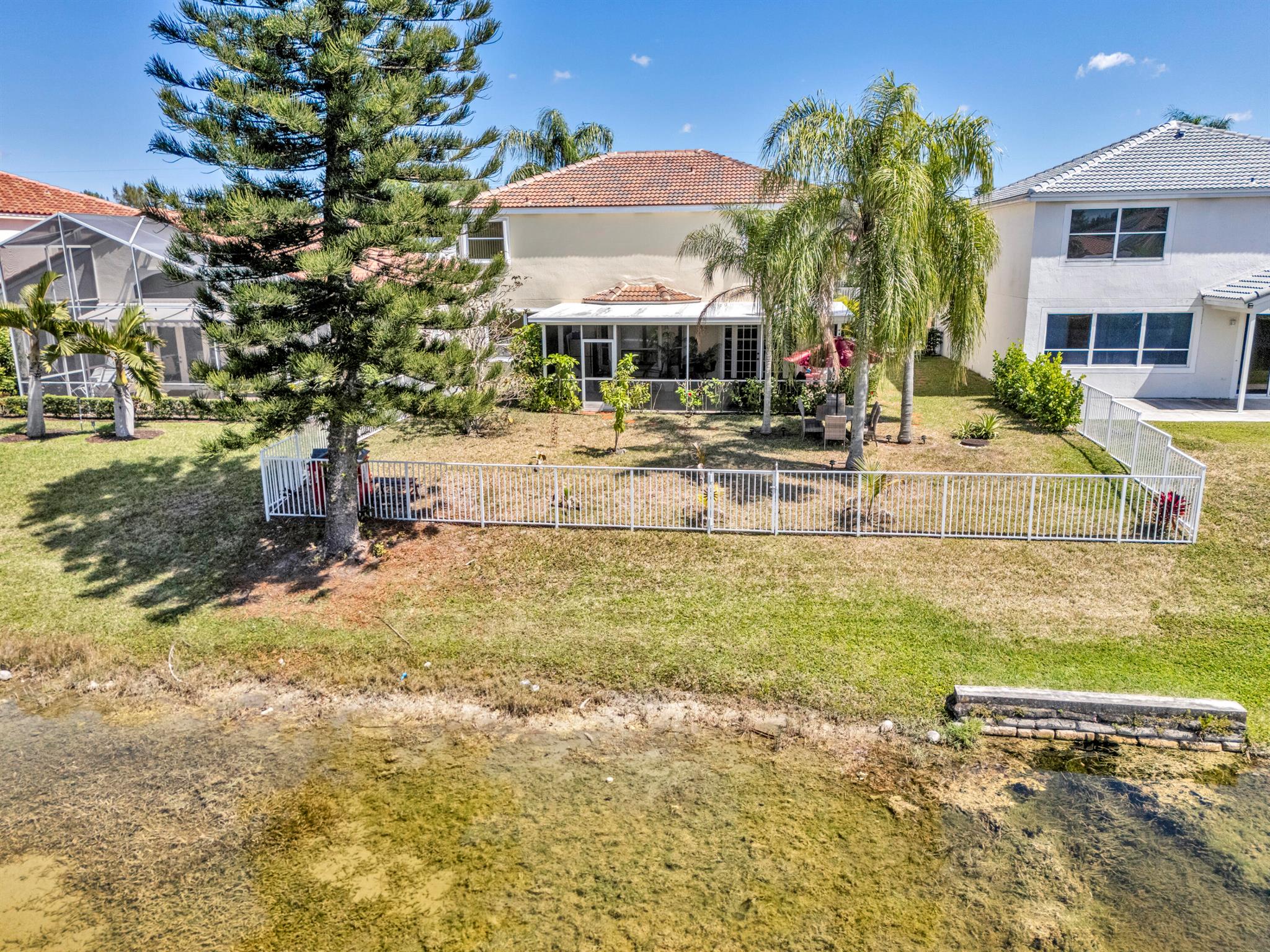 HOLIDAY SPRINGS EAST - Residential