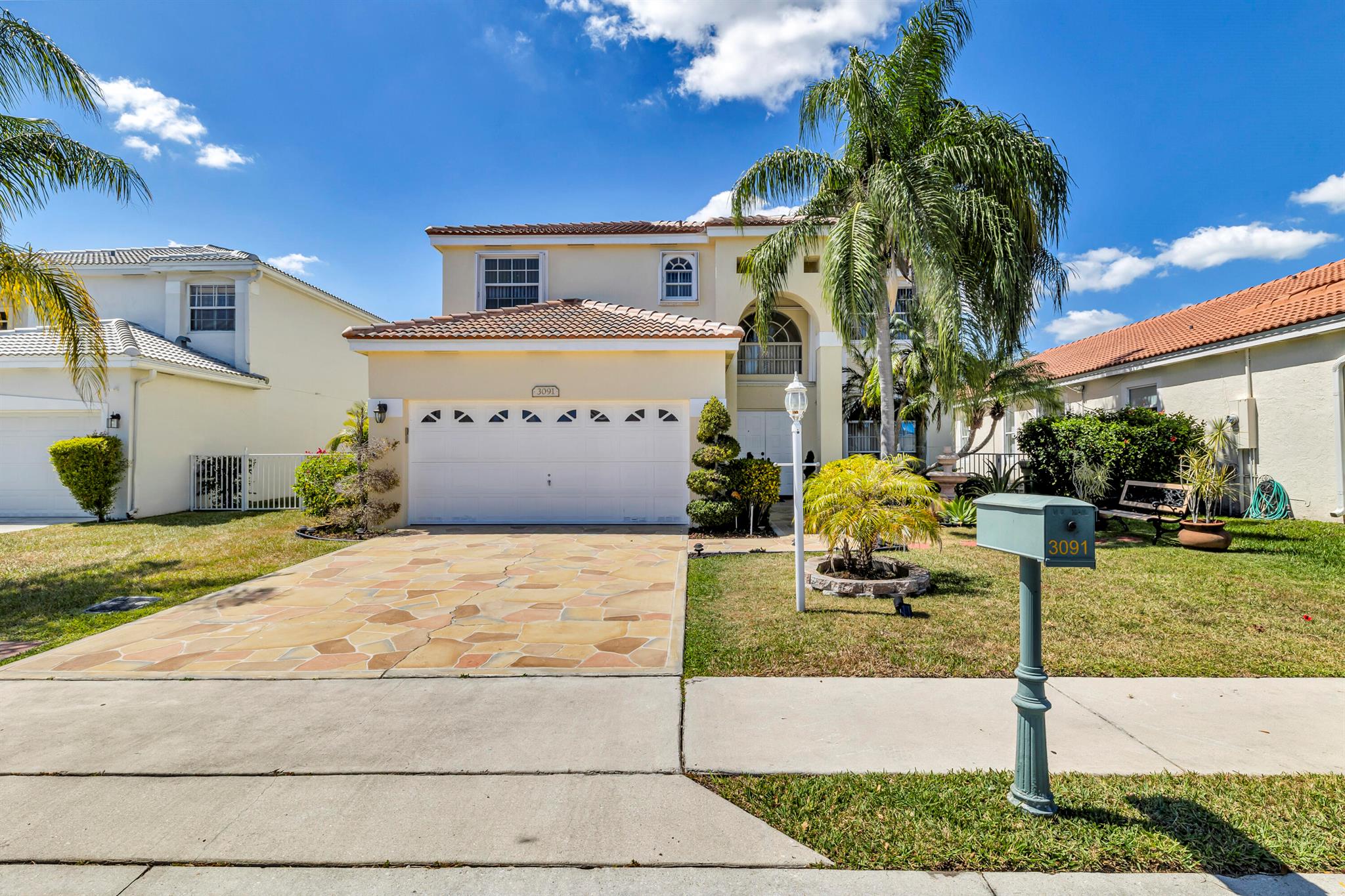 HOLIDAY SPRINGS EAST - Residential