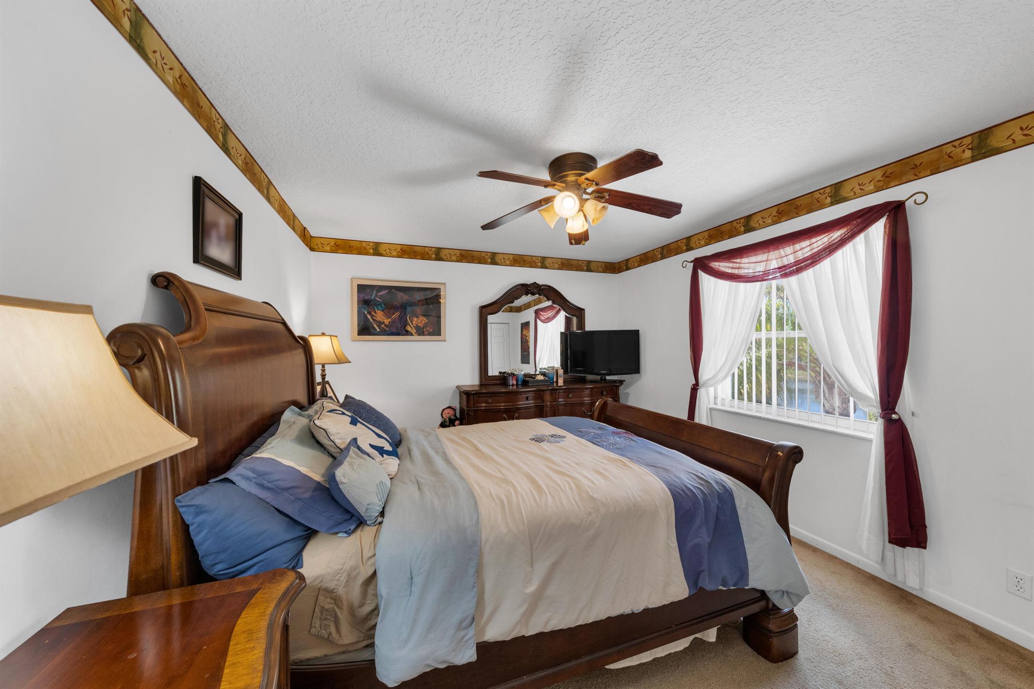 HOLIDAY SPRINGS EAST - Residential