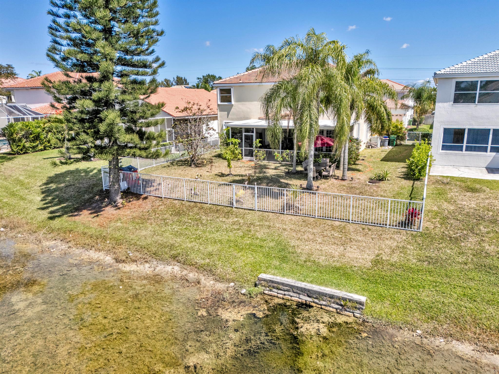 HOLIDAY SPRINGS EAST - Residential