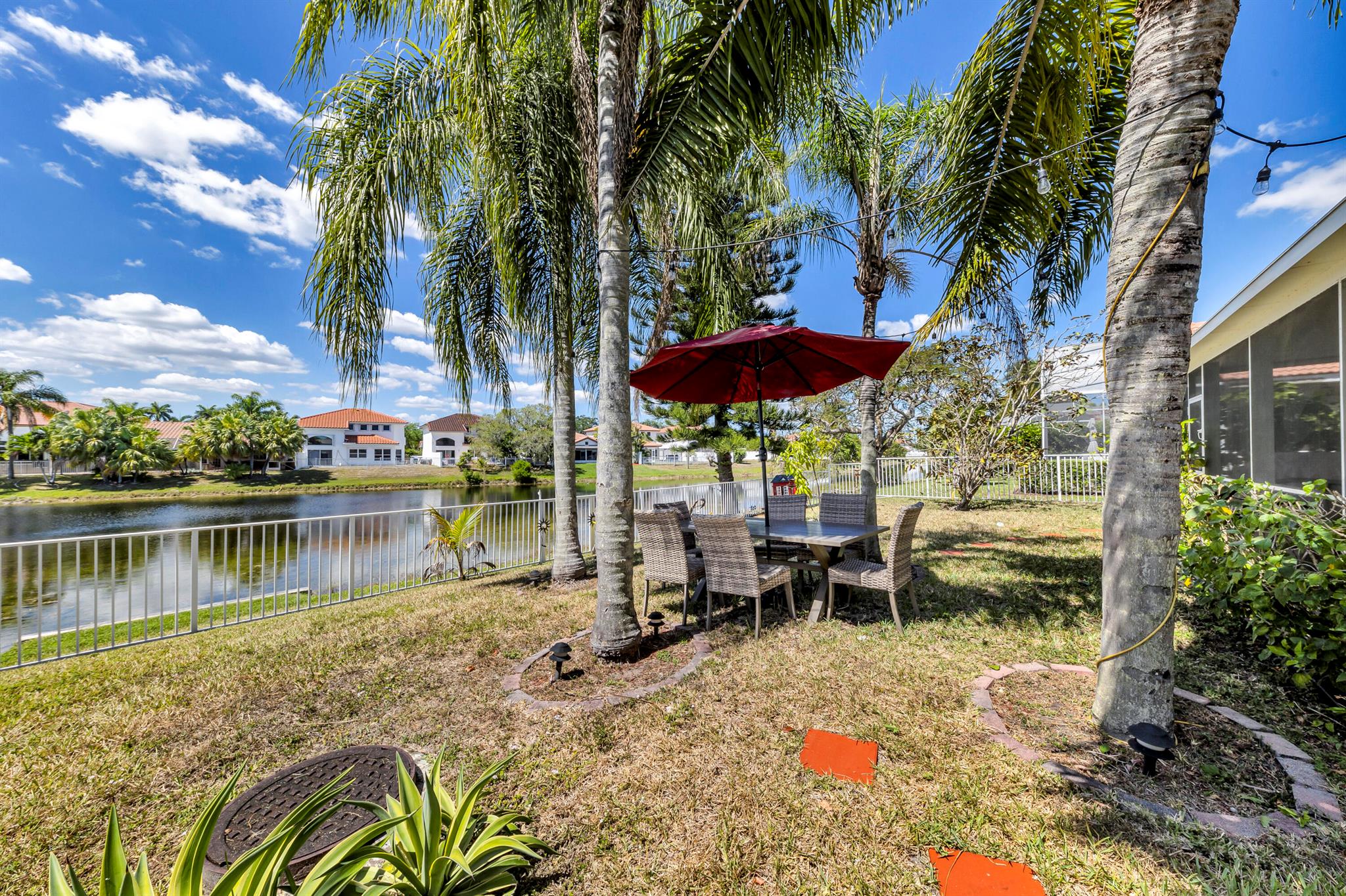 HOLIDAY SPRINGS EAST - Residential