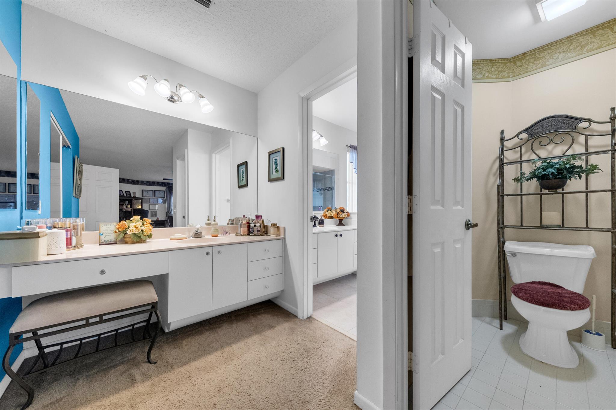 HOLIDAY SPRINGS EAST - Residential