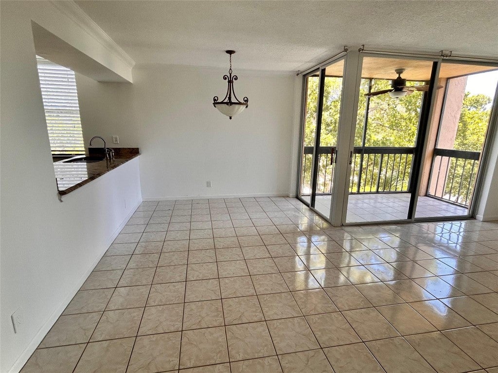 Photo of 500 Egret Circle #8401, Delray Beach, FL 33444 (MLS # F10516275)