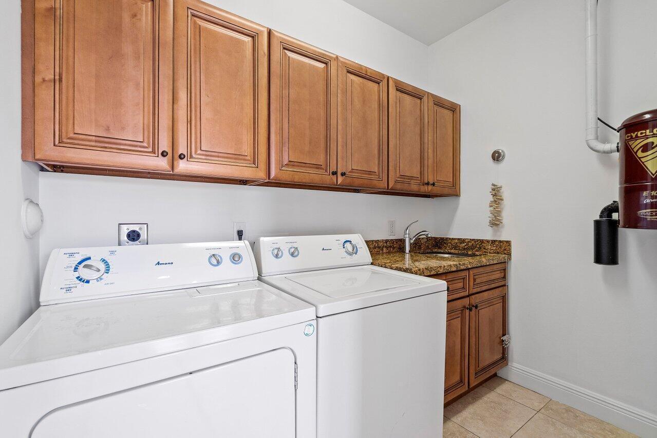 LAKE WORTH TOWN OF ADD 1 - Residential Lease