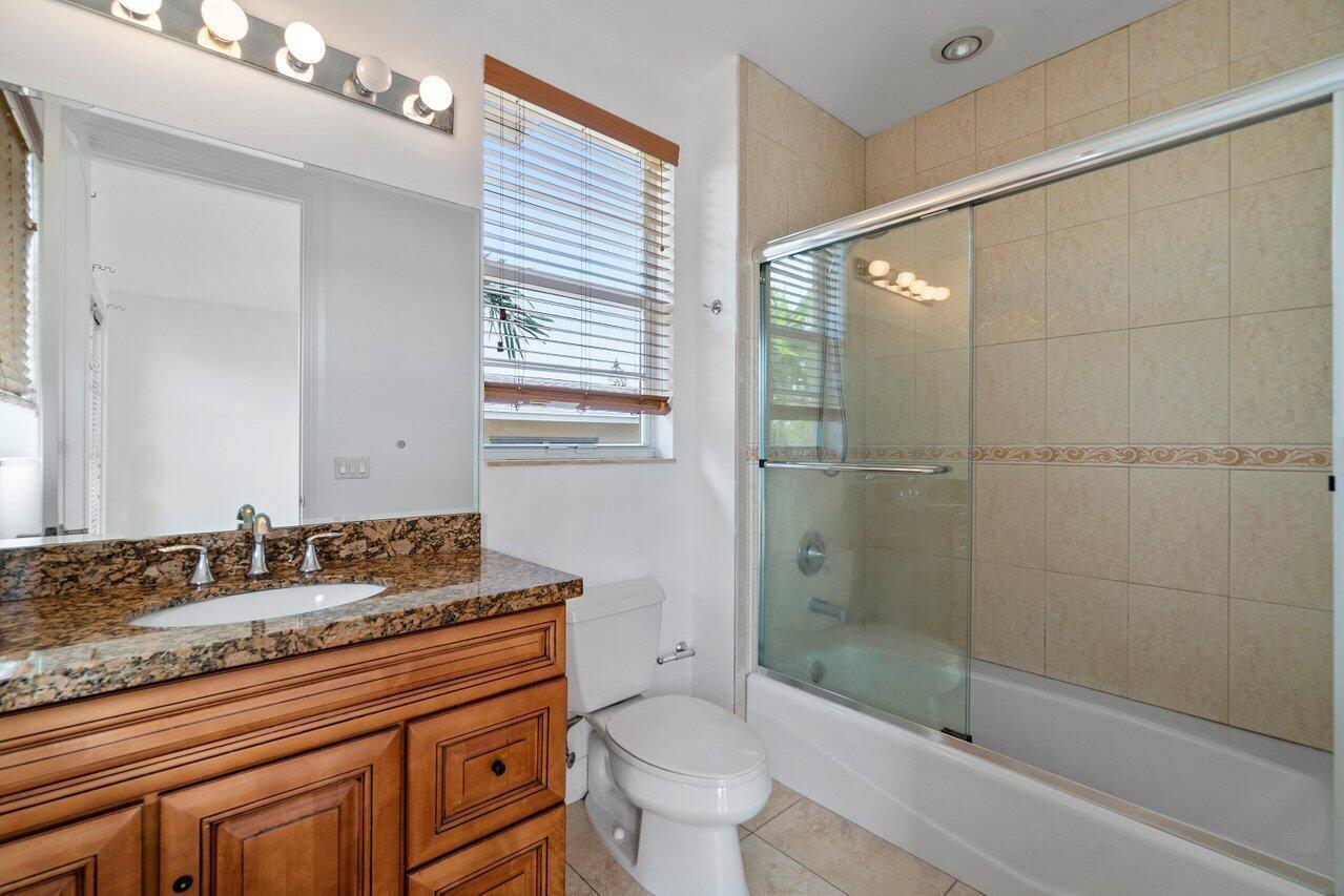 LAKE WORTH TOWN OF ADD 1 - Residential Lease