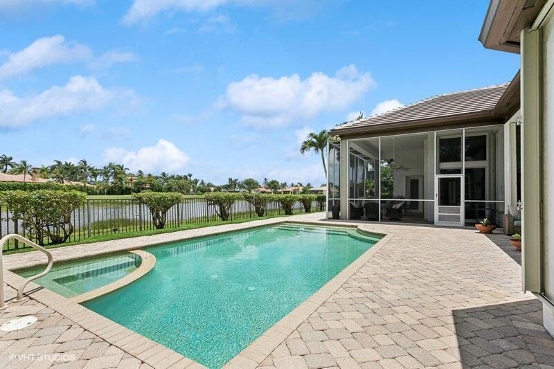 7565 Hawks Landing Drive