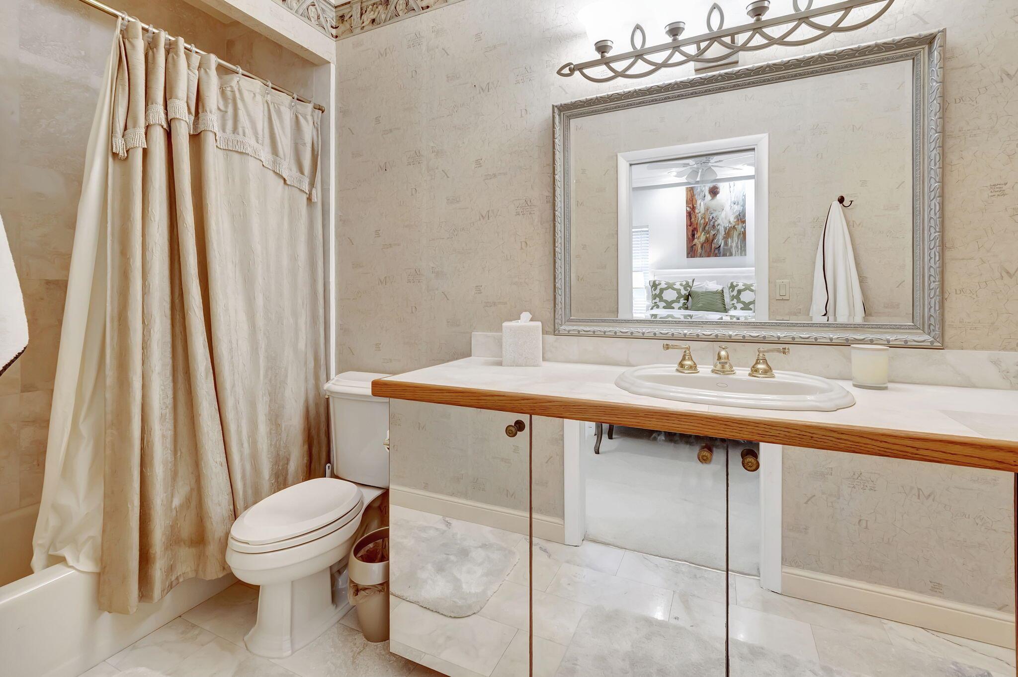 ST ANDREWS COUNTRY CLUB - Residential