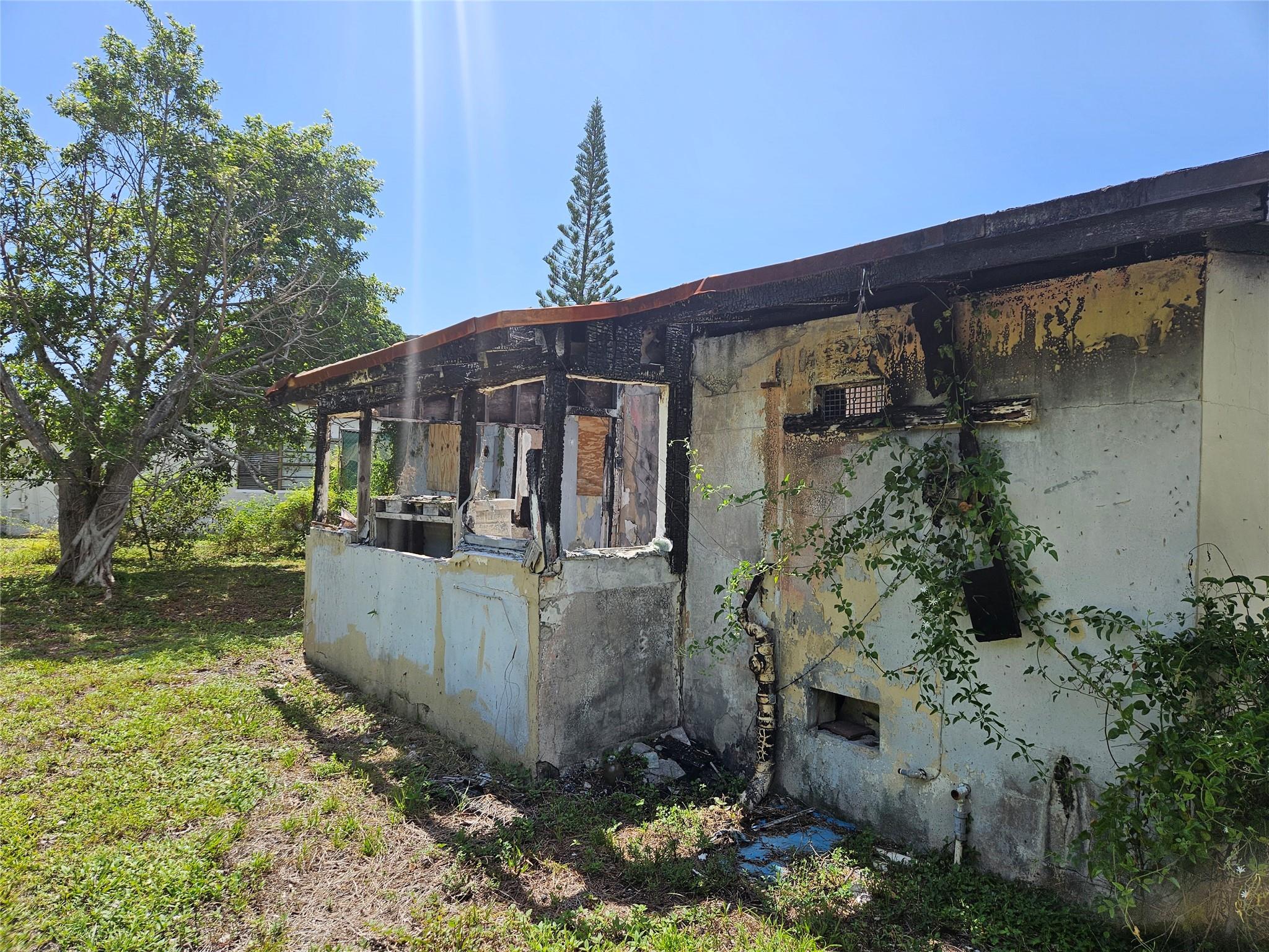1705 NW 15th St