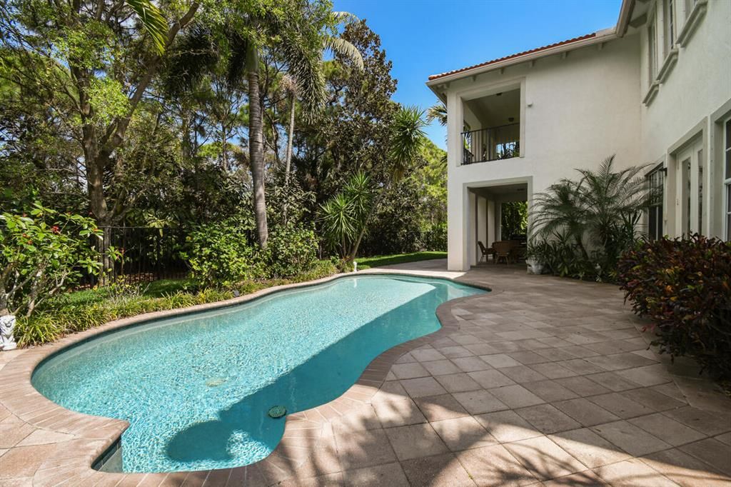 Photo of 1129 Vintner Boulevard, Palm Beach Gardens, FL 33410 (MLS # R10785285)