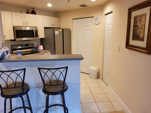 Featured picture for the property R11077636