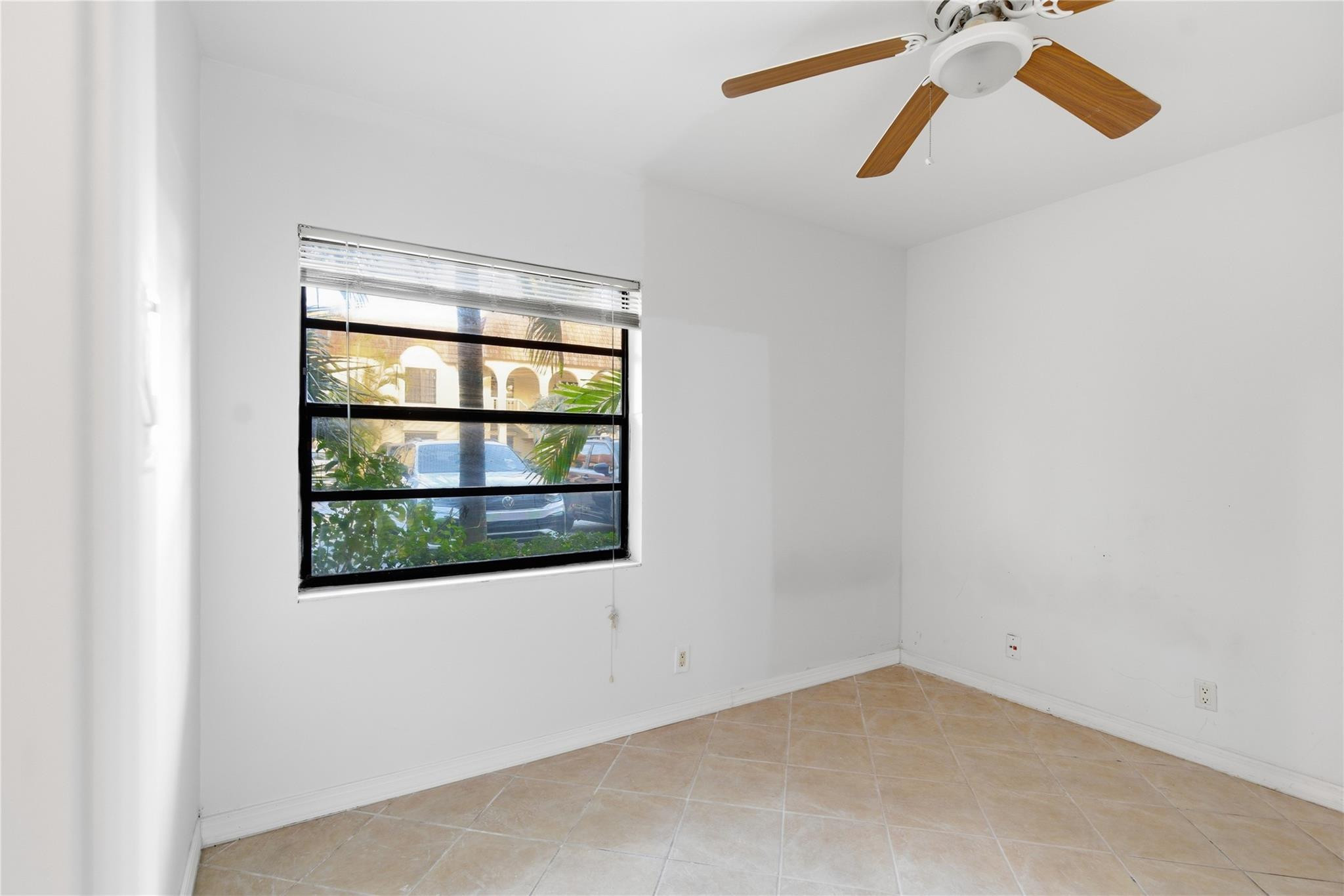 Cypress Park Condo - Residential