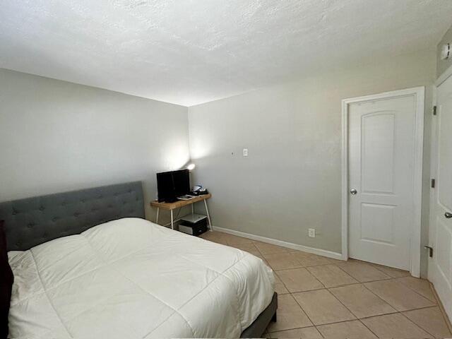 ORIOLE GARDENS TWO 51 CONDO - Residential
