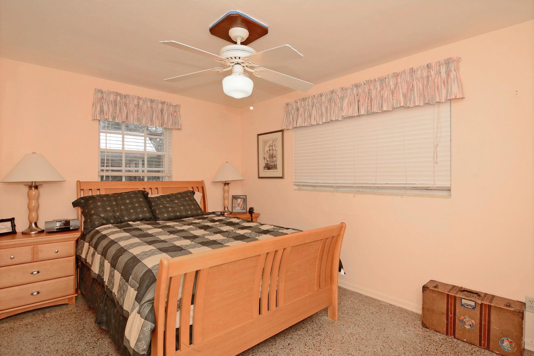 VERO BEACH SUB REPLAT LOTS 20 & Z BLK 4 - Residential