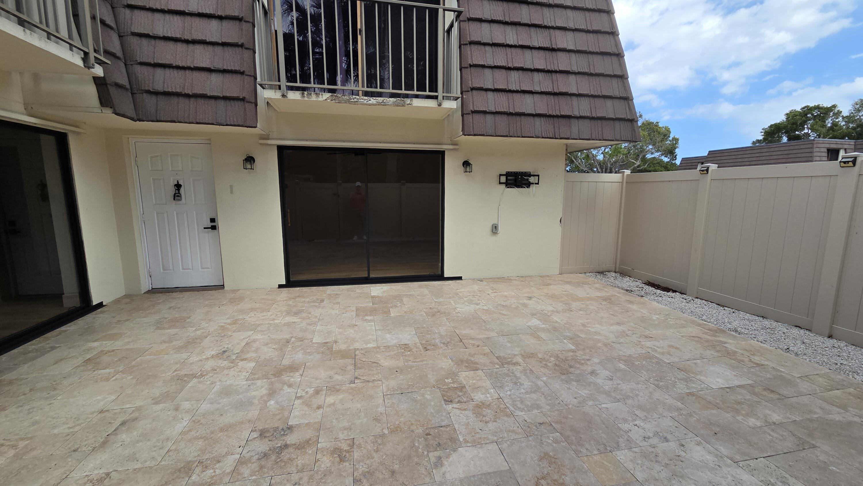 HERITAGE VILLAGE OF P B LAKES - Residential Lease