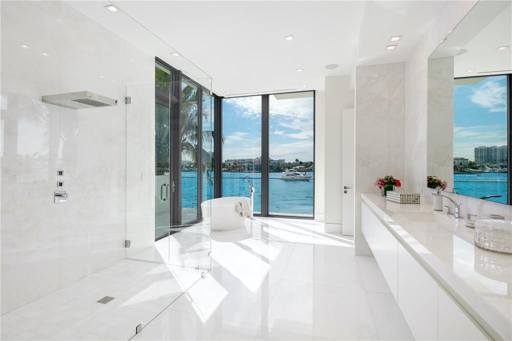 Laguna Isle 40-1 B - Residential