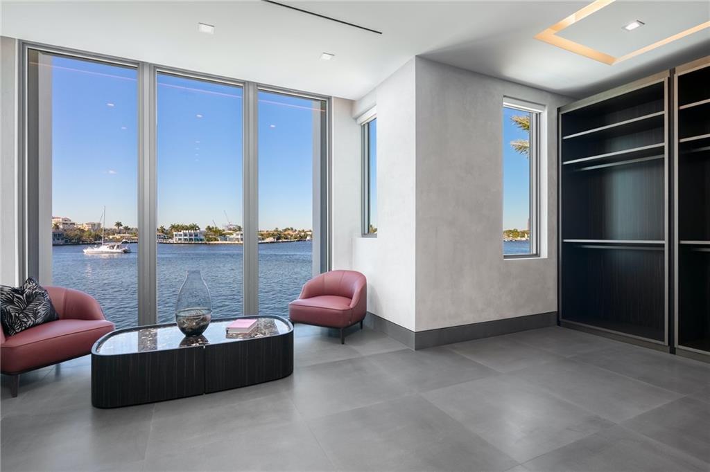 Laguna Isle 40-1 B - Residential