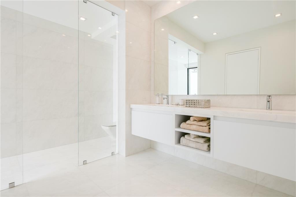 Laguna Isle 40-1 B - Residential