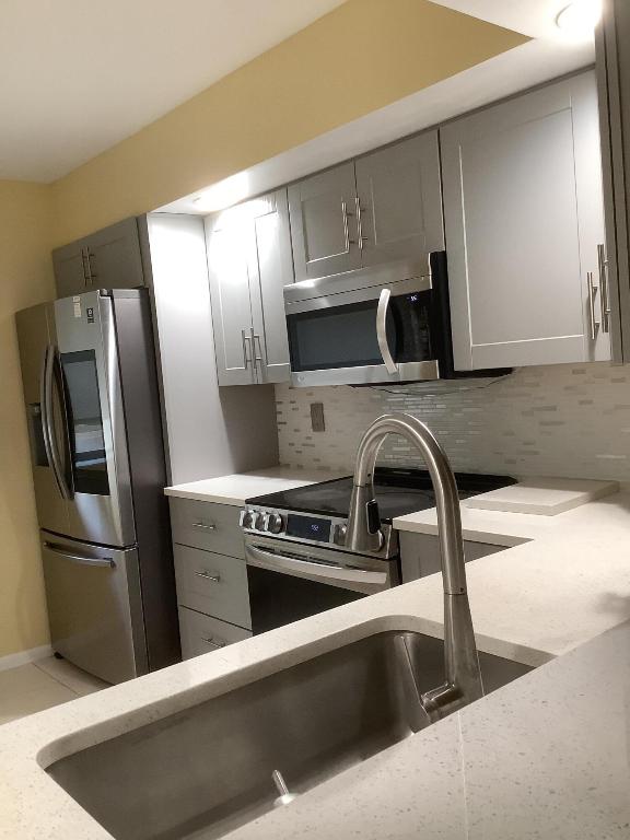 LA MIRADA AT BOCA POINTE - Residential Lease