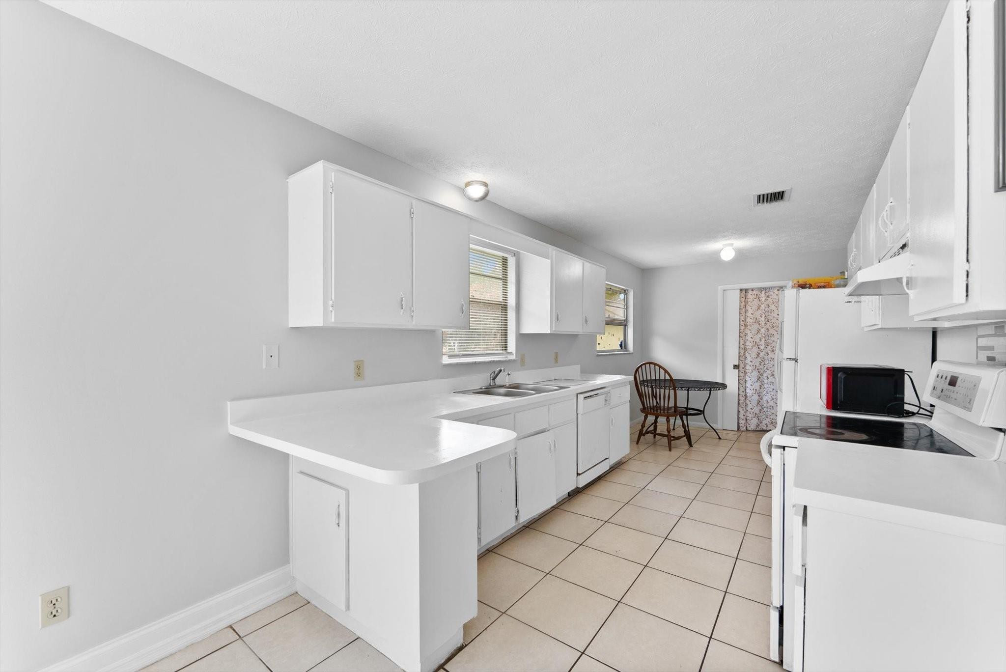 PORT ST LUCIE SECTION 28 - Residential