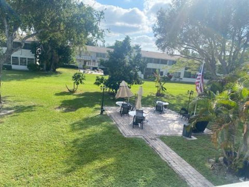 Photo of 100 Andover D, West Palm Beach, FL 33417 (MLS # B26002598)